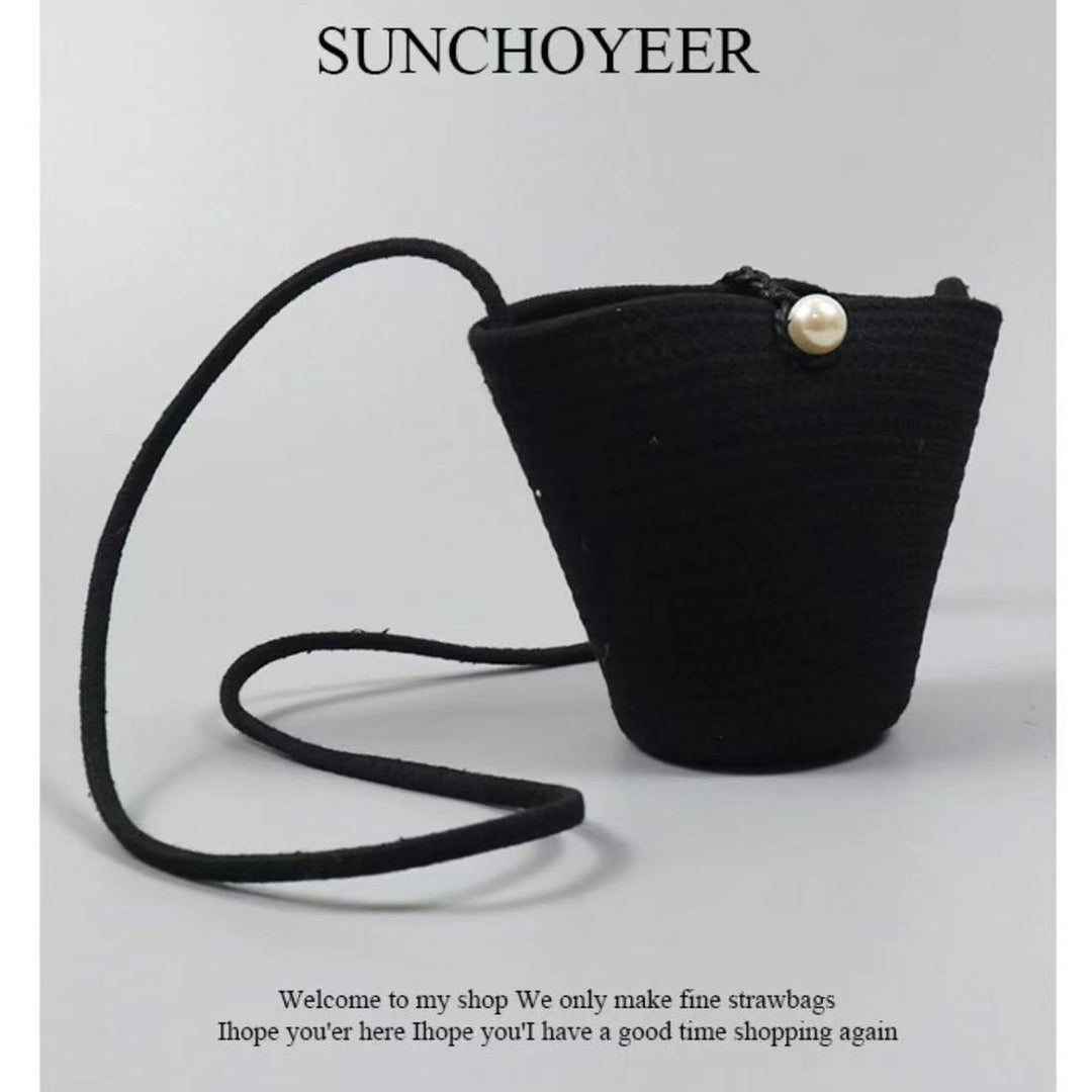 Elegant Handbag with Pearl Closure Kalsten