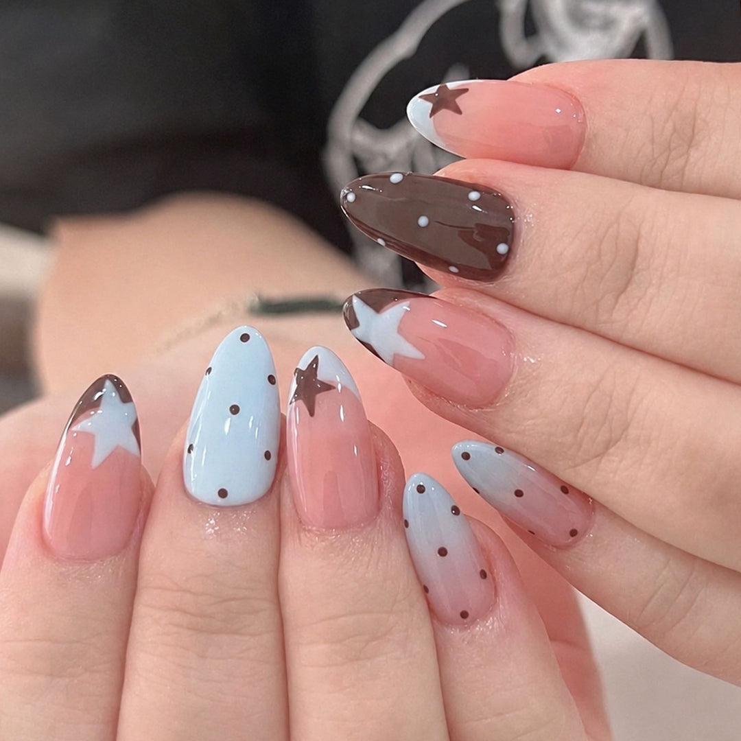 Nail art set with playful designs Kalsten