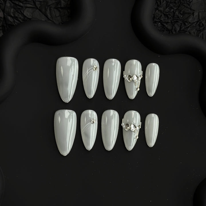 Butterfly-Embellished Press-On Nail Set
