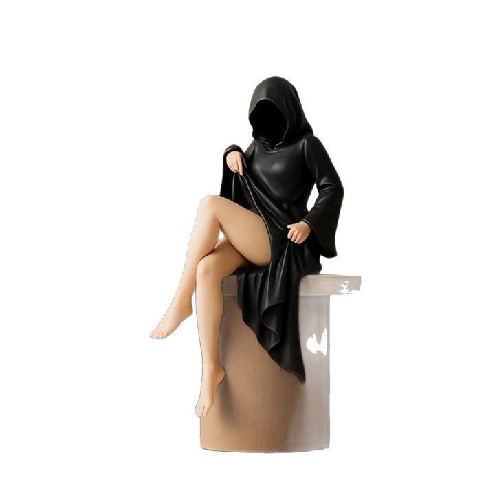Creepy decorative figure Kalsten