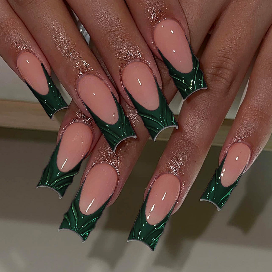 Artful Nail Art with Green Accents Kalsten