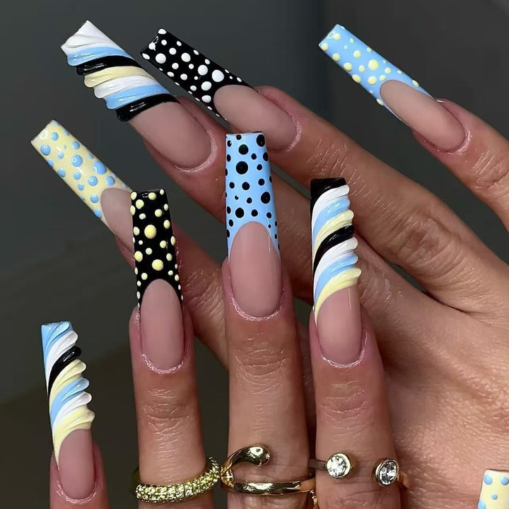 Artificial Nail Set with Stylish Geometric Designs Kalsten