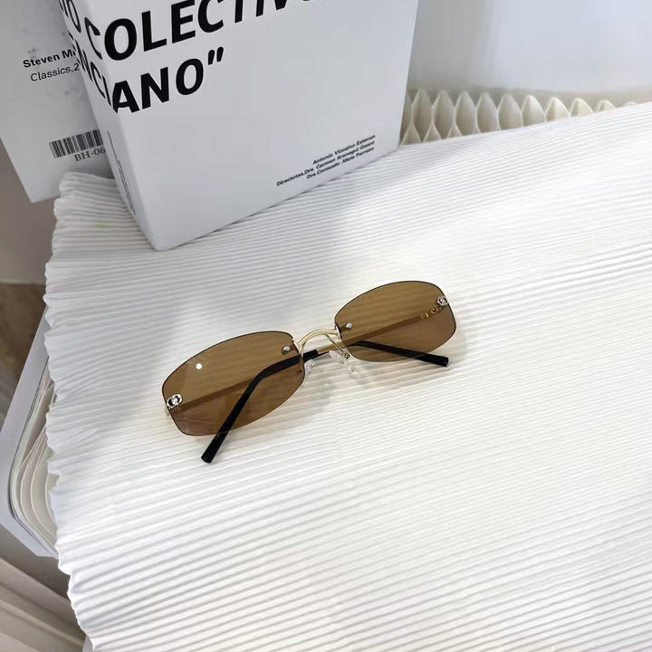 Elegant Premium Sunglasses with Sleek Metal Frame Kalsten