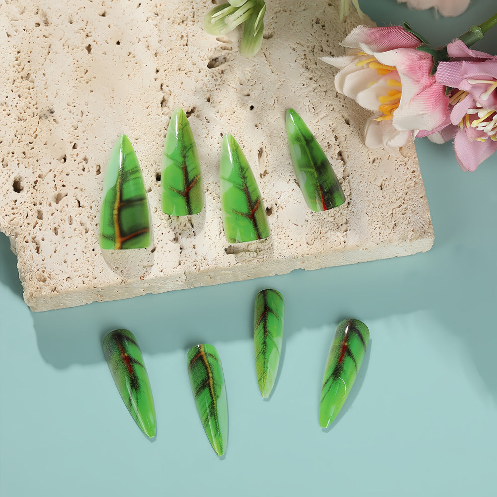 Artistic Nail Art Kalsten