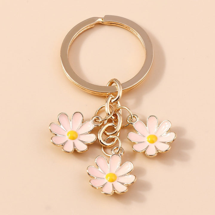 Keychain with Three Playful Daisies Kalsten