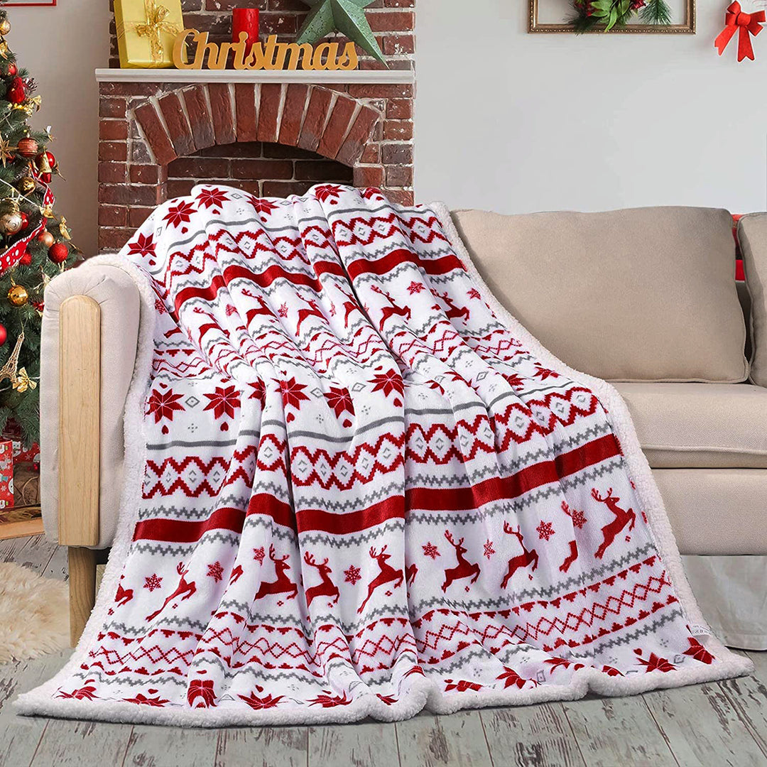Christmas-Themed Plush Blanket