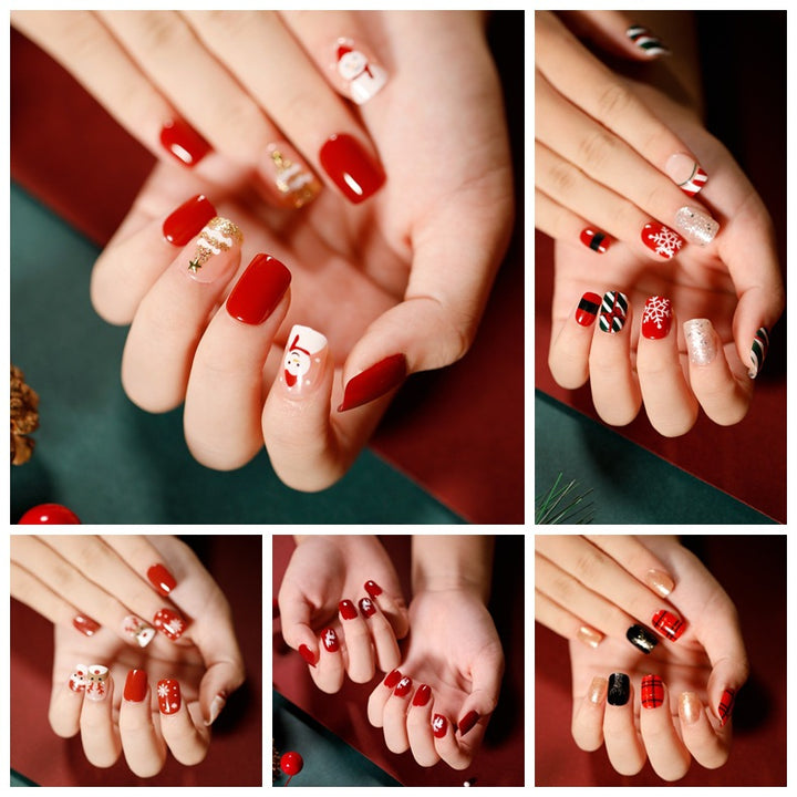 Elegant artificial nails with golden accents and floral design Kalsten