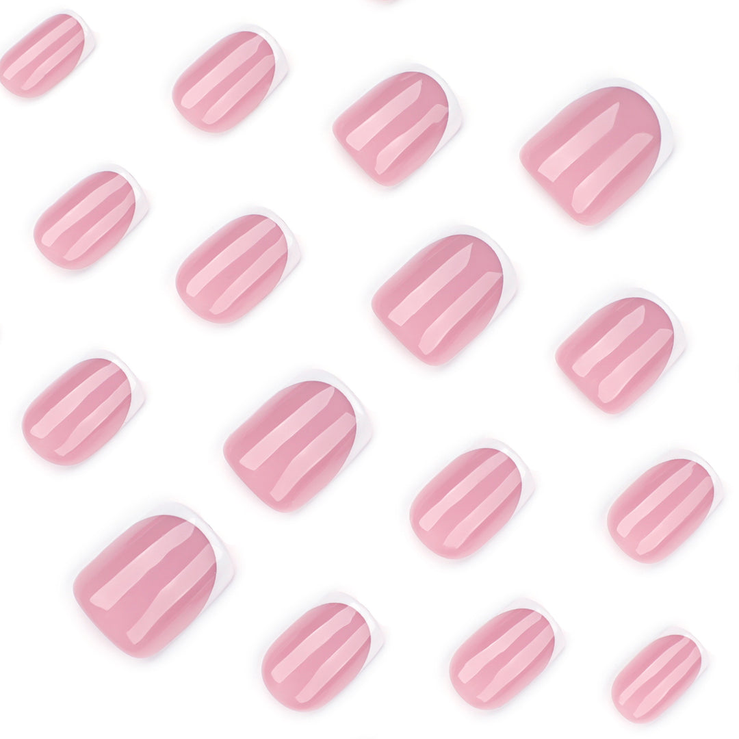 Classic French-Tip Nail Art Kalsten