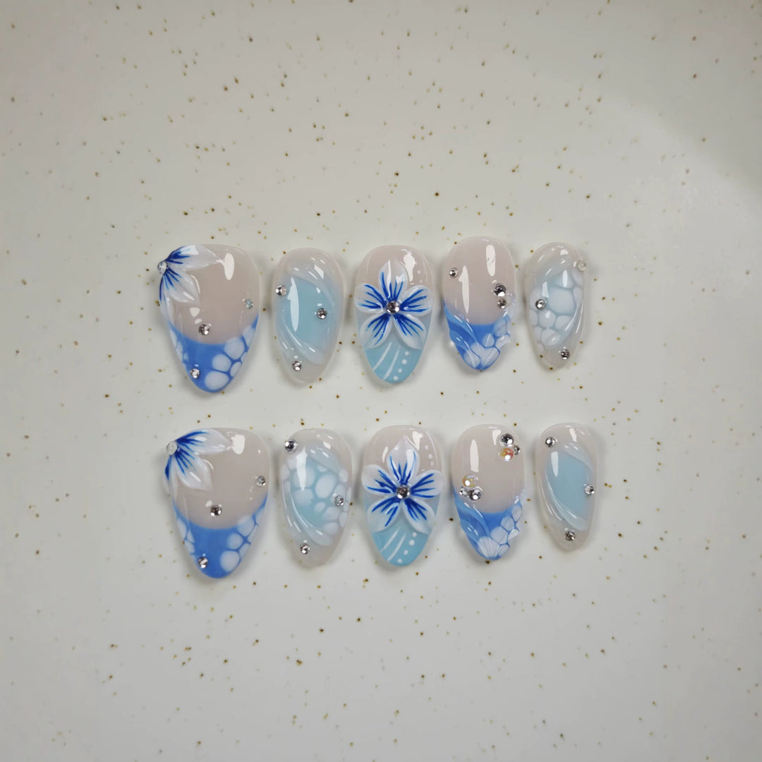 Artistic Decorative Press-On Nails