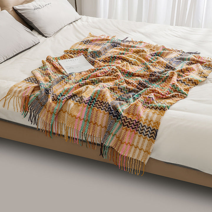Cozy Geometric Patterned Throw Blanket Kalsten