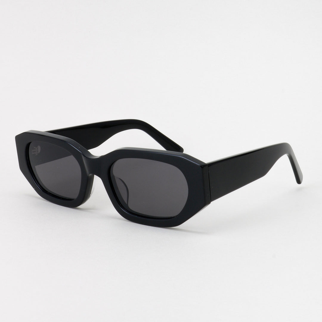 Women's fashionable sunglasses in stylish, oversized design Kalsten