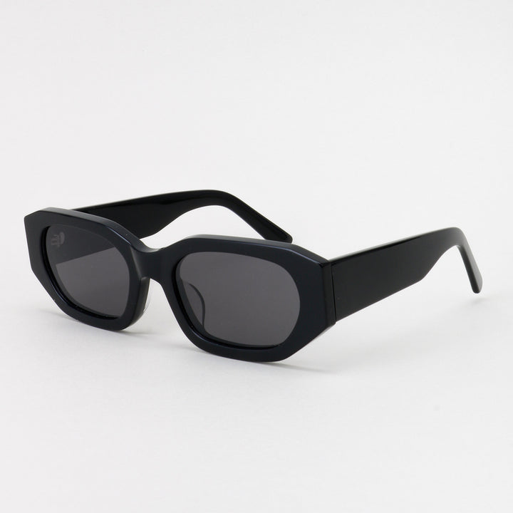 Women's fashionable sunglasses in stylish, oversized design Kalsten