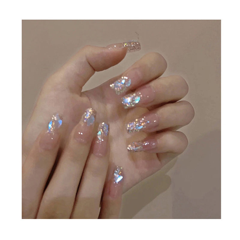 Glamorous nail art with holographic accents Kalsten
