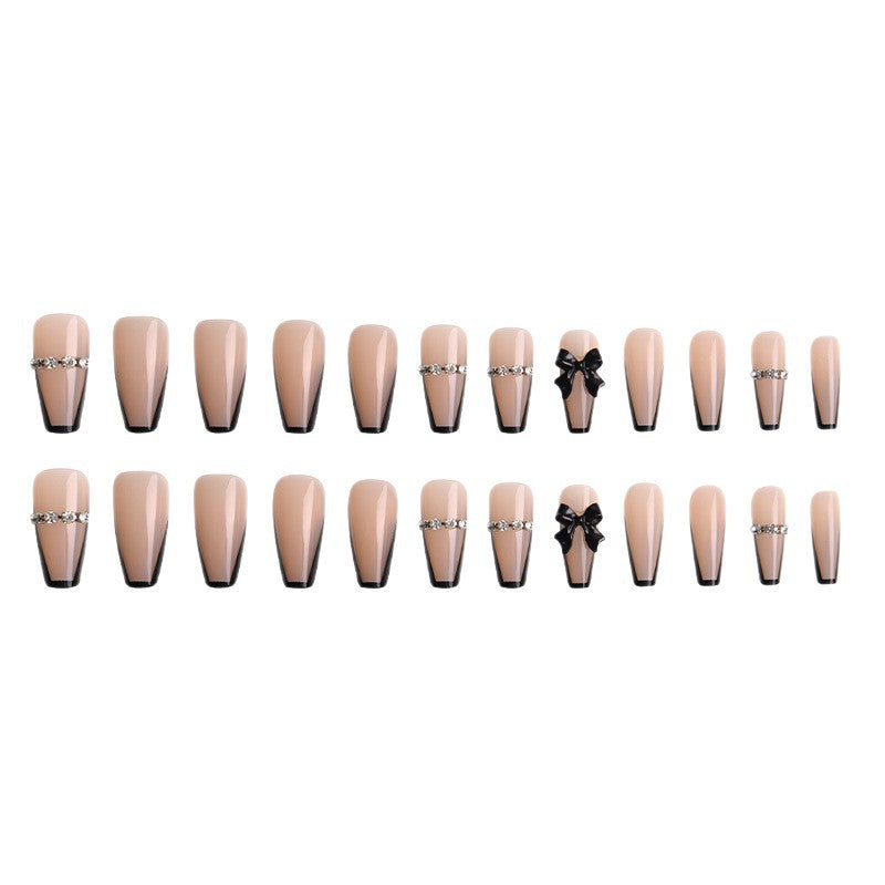 Stylish Press-On Nail Set with Decorative Accents