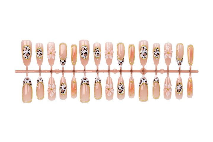 Nail art set with floral and animal accents Kalsten
