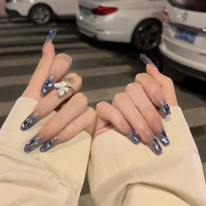 Glamorous Nail Art Kalsten