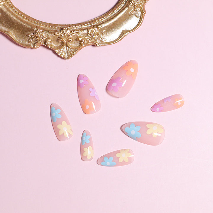Floral-Themed Press-On Nail Design Kalsten