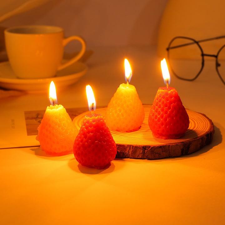 Hand-Poured Strawberry-Shaped Scented Decorative Soy Candle Set