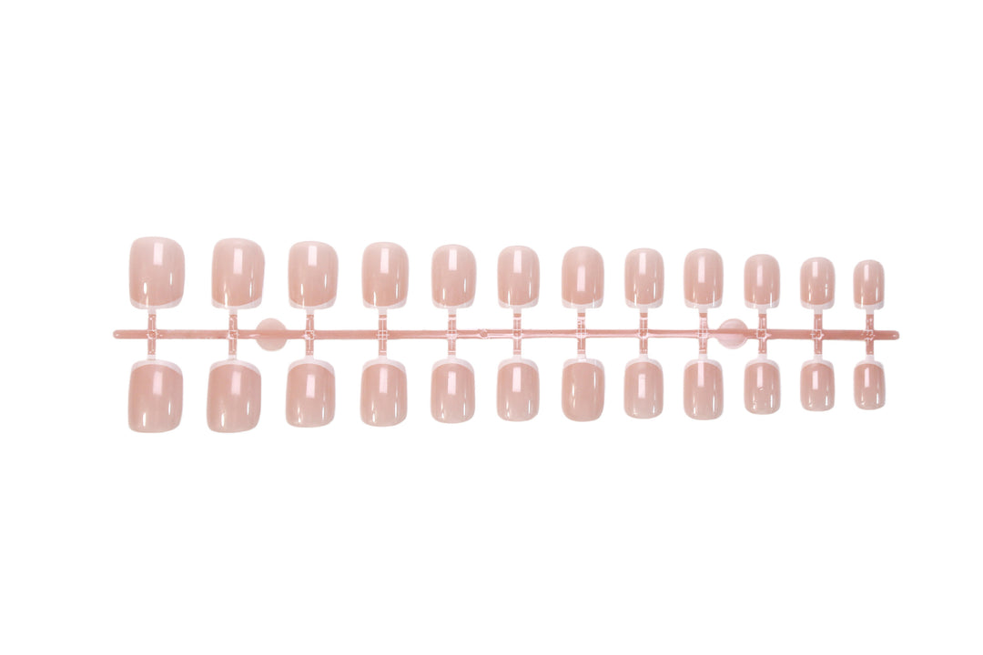 Artificial nails with elegant French tip Kalsten