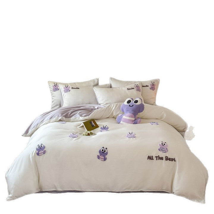 luxurious cotton satin bedding set with embroidered teddy bear appliqués