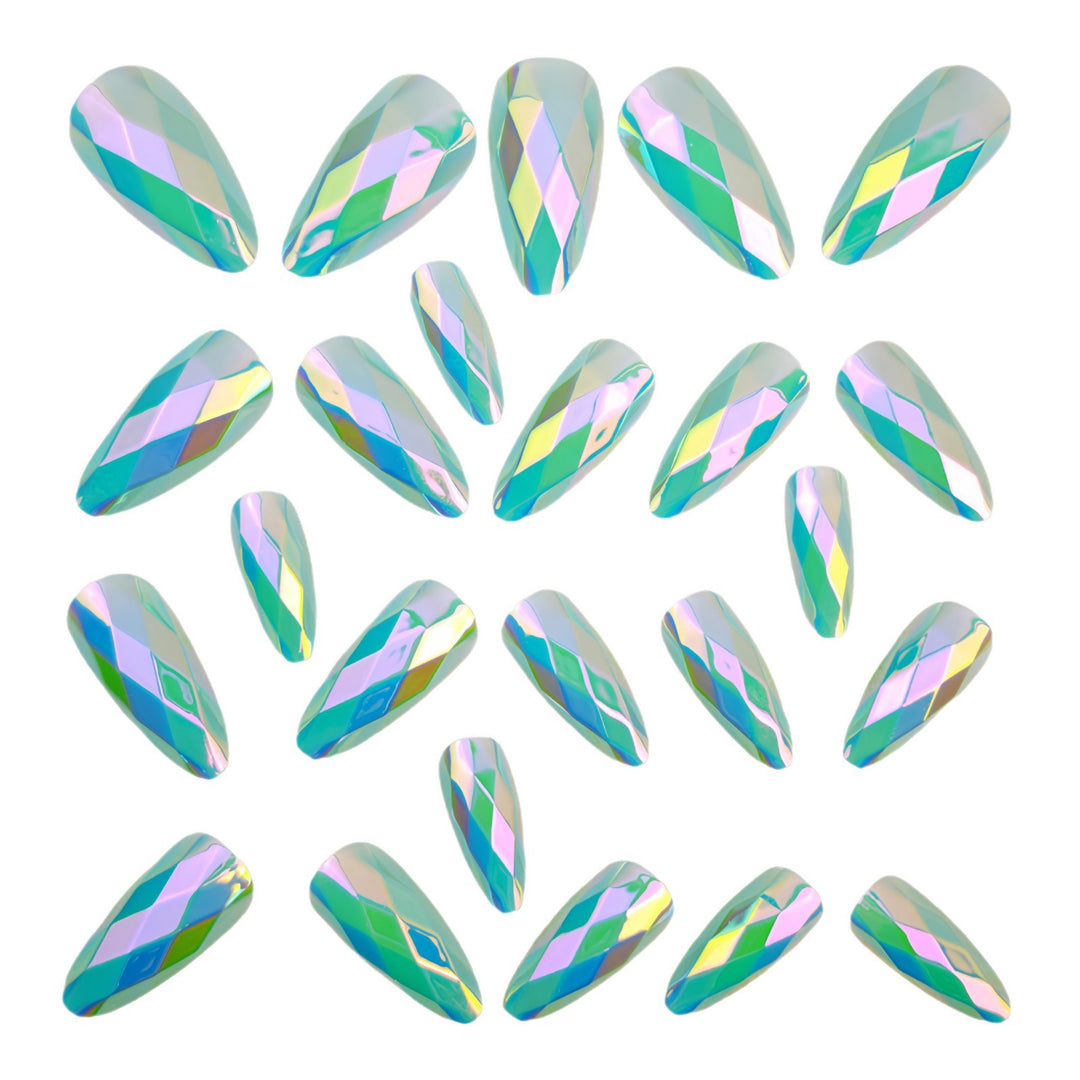 Art nails with faceted glitter design Kalsten