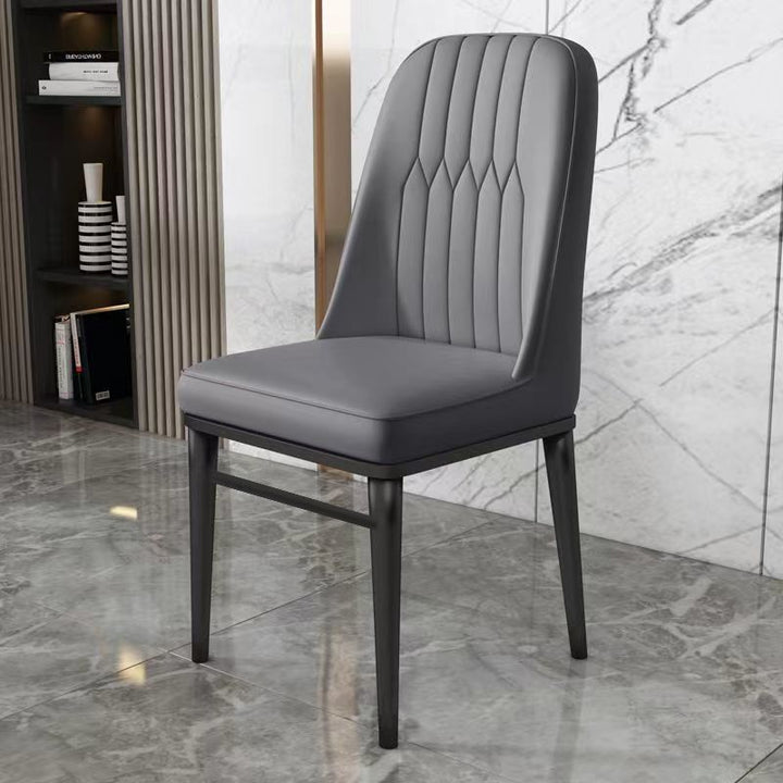 Design chair with ergonomic padding Kalsten