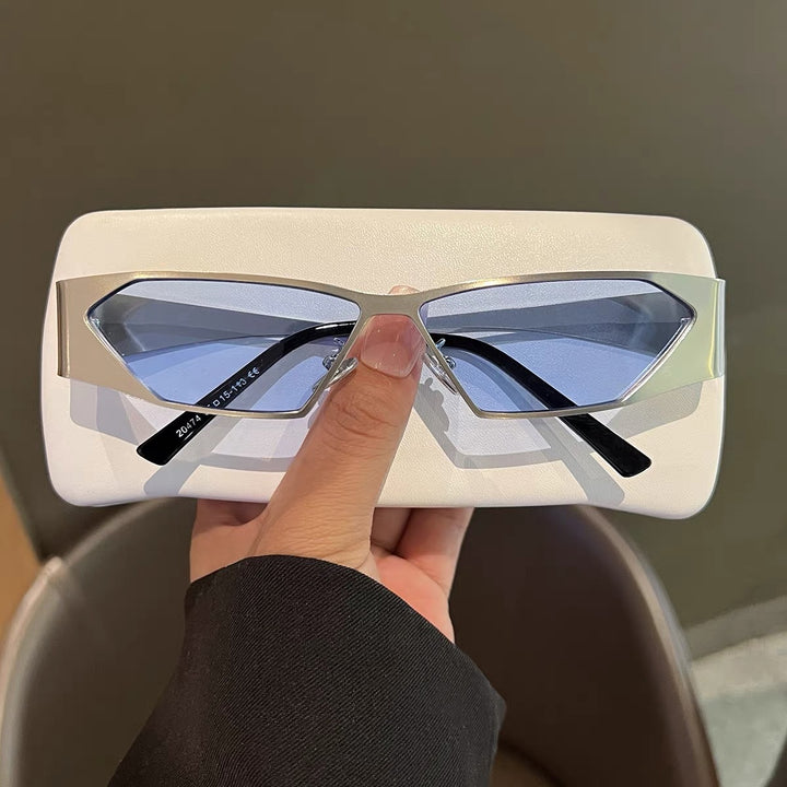 Designer sunglasses with angular frame Kalsten