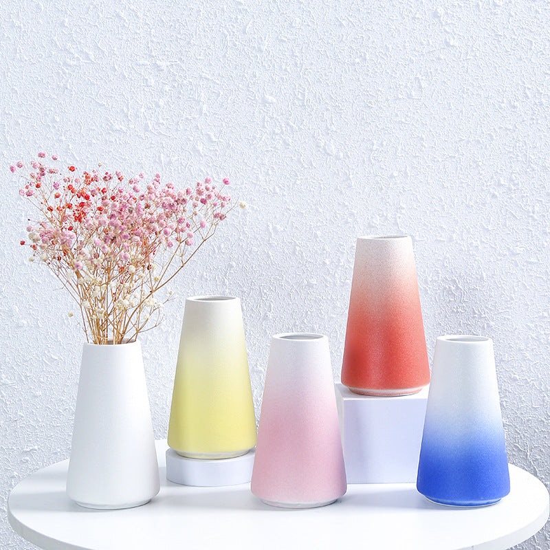 Modern Textured Ceramic Flower Vessel Kalsten