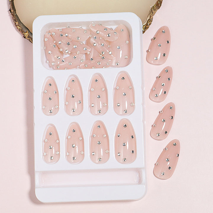 Elegant Nail Art Kalsten