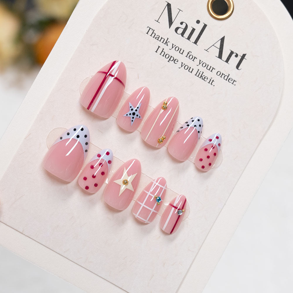 Decorative Artistic Press-On Nails with Star and Polka Dot Design