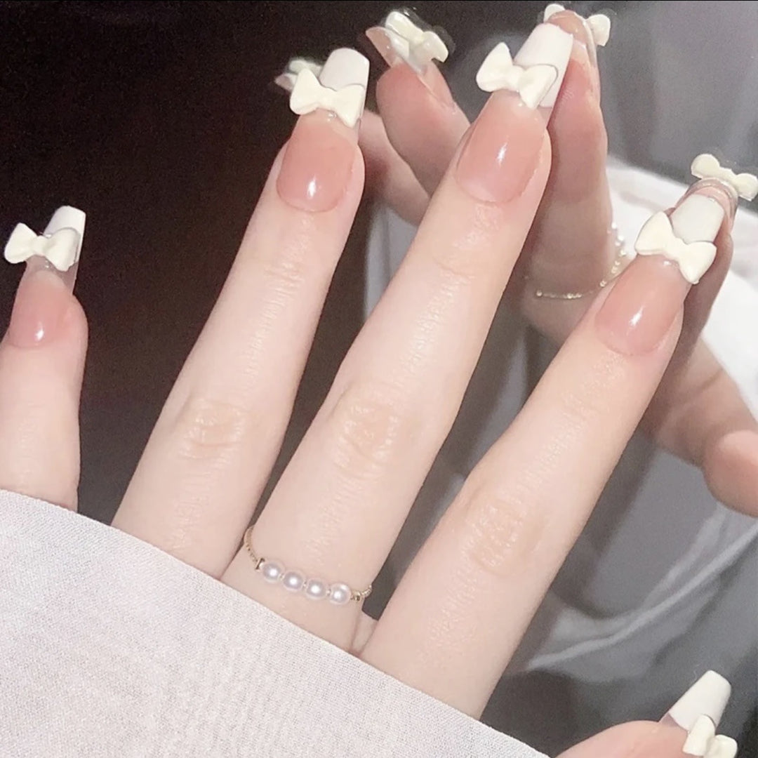 Artistic Nail Extensions with Flower Design Kalsten