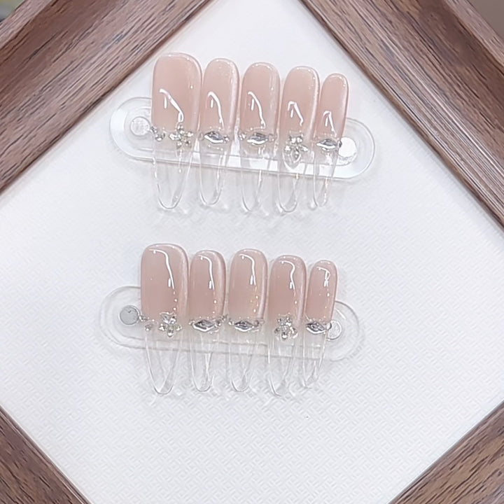 Luxurious Floral-Embellished Press-On Nail Set Kalsten