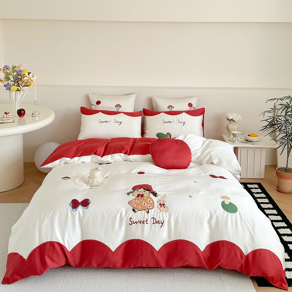 Children's bedding set made of cotton satin with rocket and Ultraman appliqués