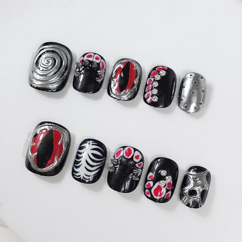 Artificial nail set with creative patterns and glamorous details Kalsten