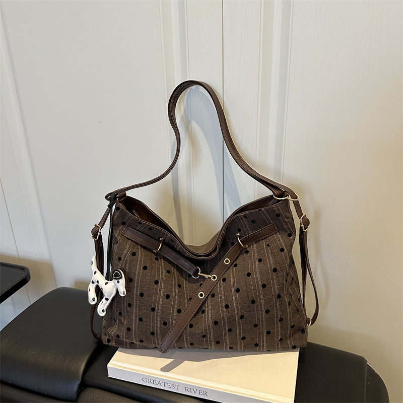 Stylish Pet-Accented Shoulder Handbag