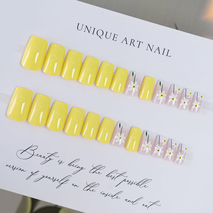 Floral-Designed Press-On Nails