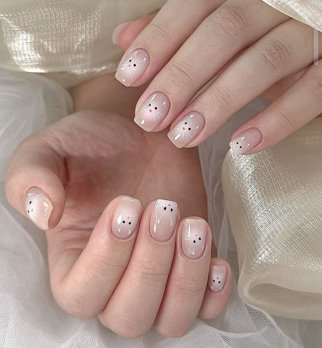 Artistic Press-On Nail Set with Bow and Gemstone Detail Kalsten
