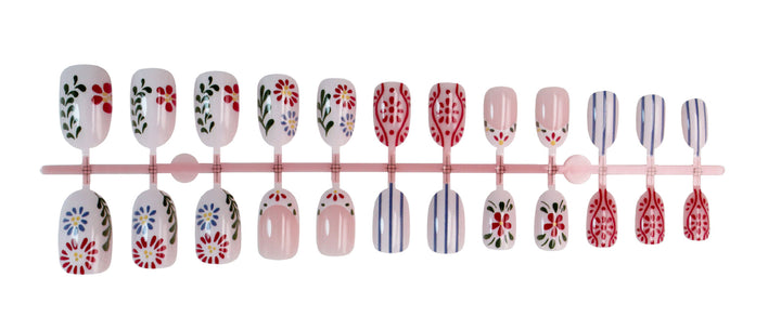 Art nail set with floral and graphic patterns Kalsten