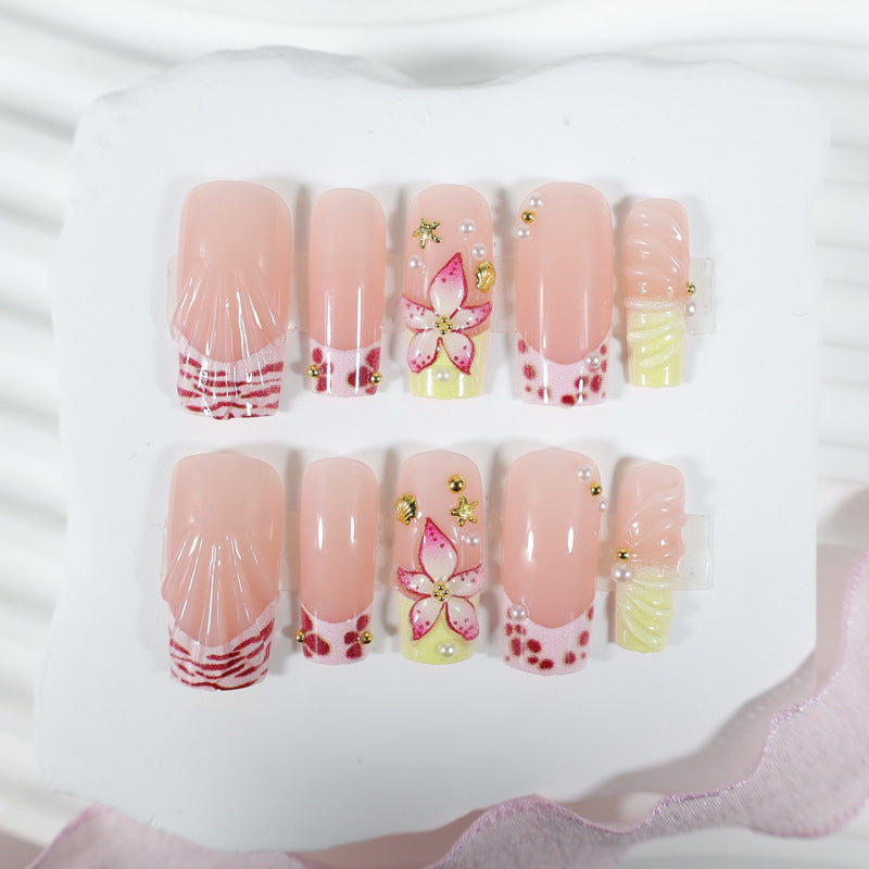 Nail art set with floral accents and glitter decorations Kalsten