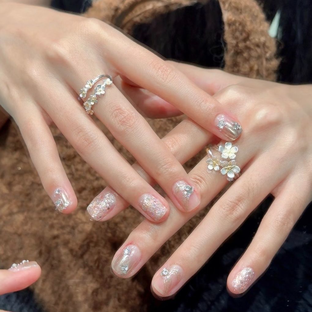 Floral Gemstone Accent Nail Art Set