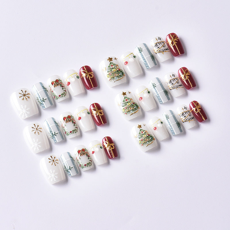 Festive Holiday-Themed Press-On Nail Set