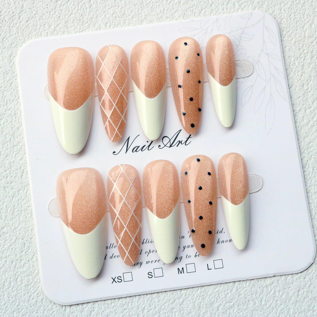 Glamorous Nail Art Press-On Set