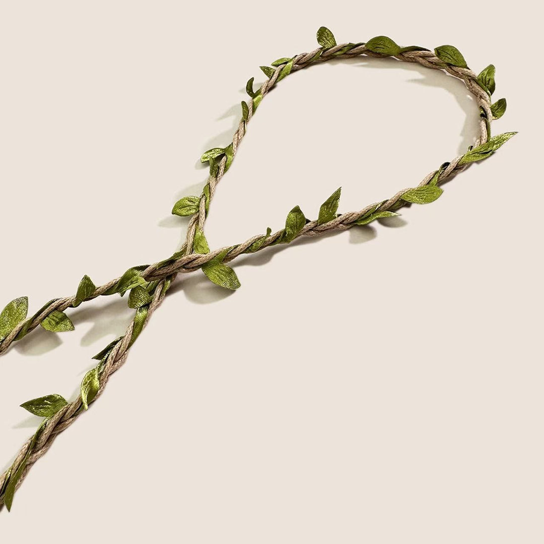 Floral-Embellished Eyewear Chain Kalsten