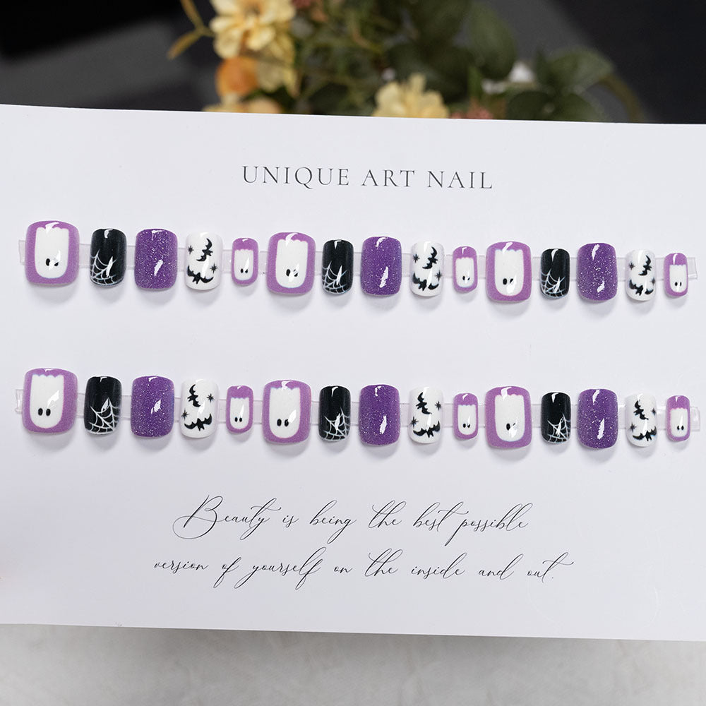 Artistic Halloween-Themed Press-On Nails  1791110837
