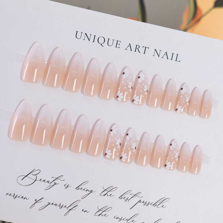 Elegant Press-On Nail Set with Floral Design