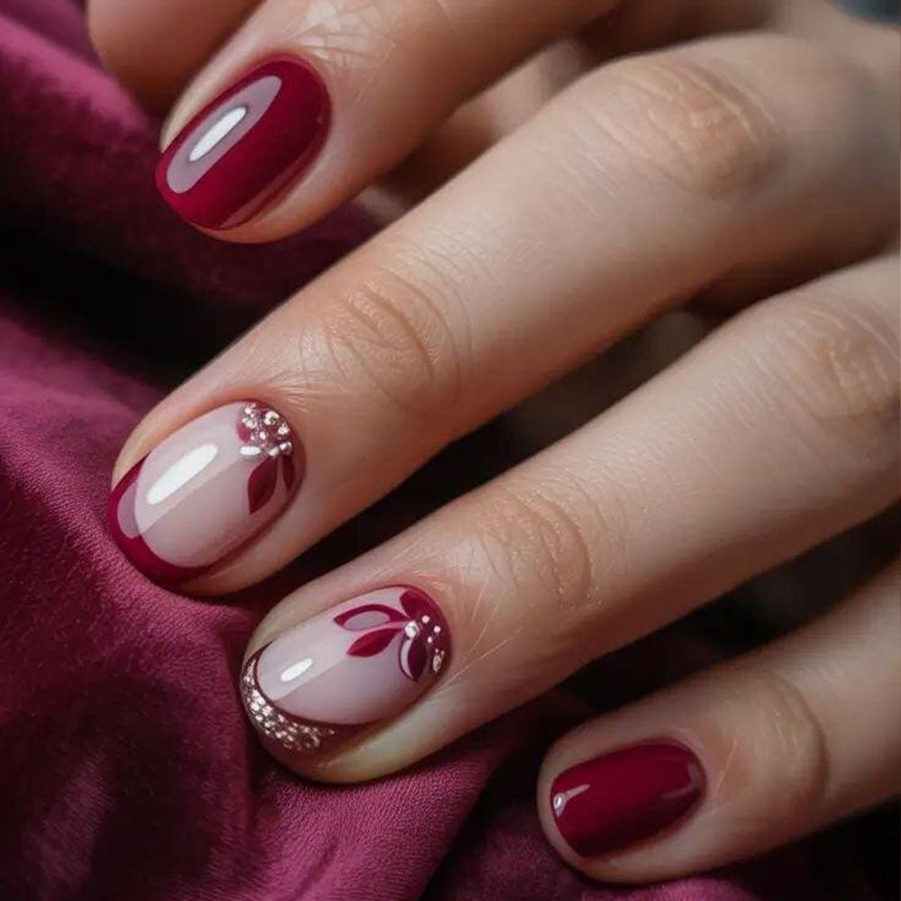 Artificial nails with floral design and elegant glitter details Kalsten