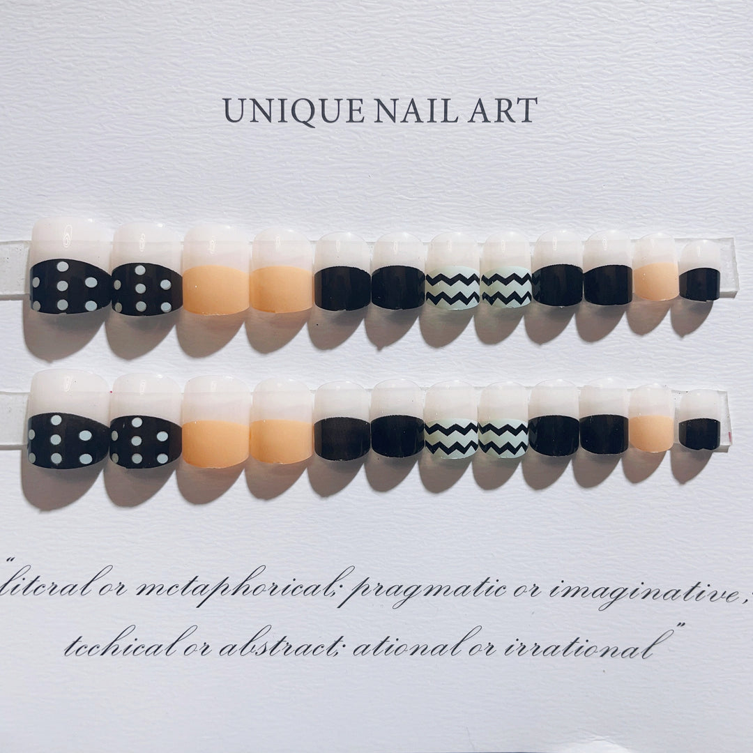 Artistic Press-On Nail Design Set with Geometric Patterns