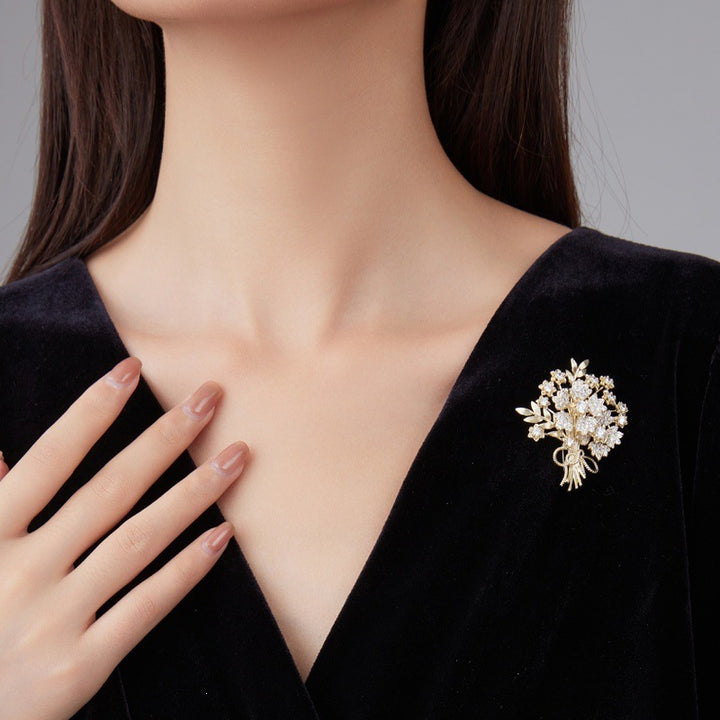 Exquisite Flower Brooch with Sparkling Crystals Kalsten