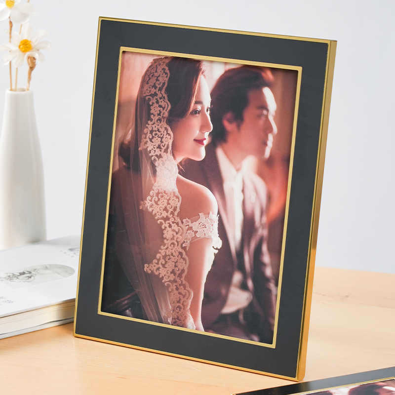 Elegant Decorative Art Frame