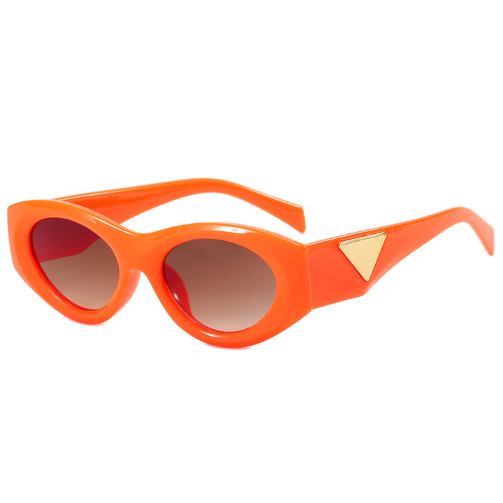 Women Retro-inspired Sunglasses with distinctive accents Kalsten